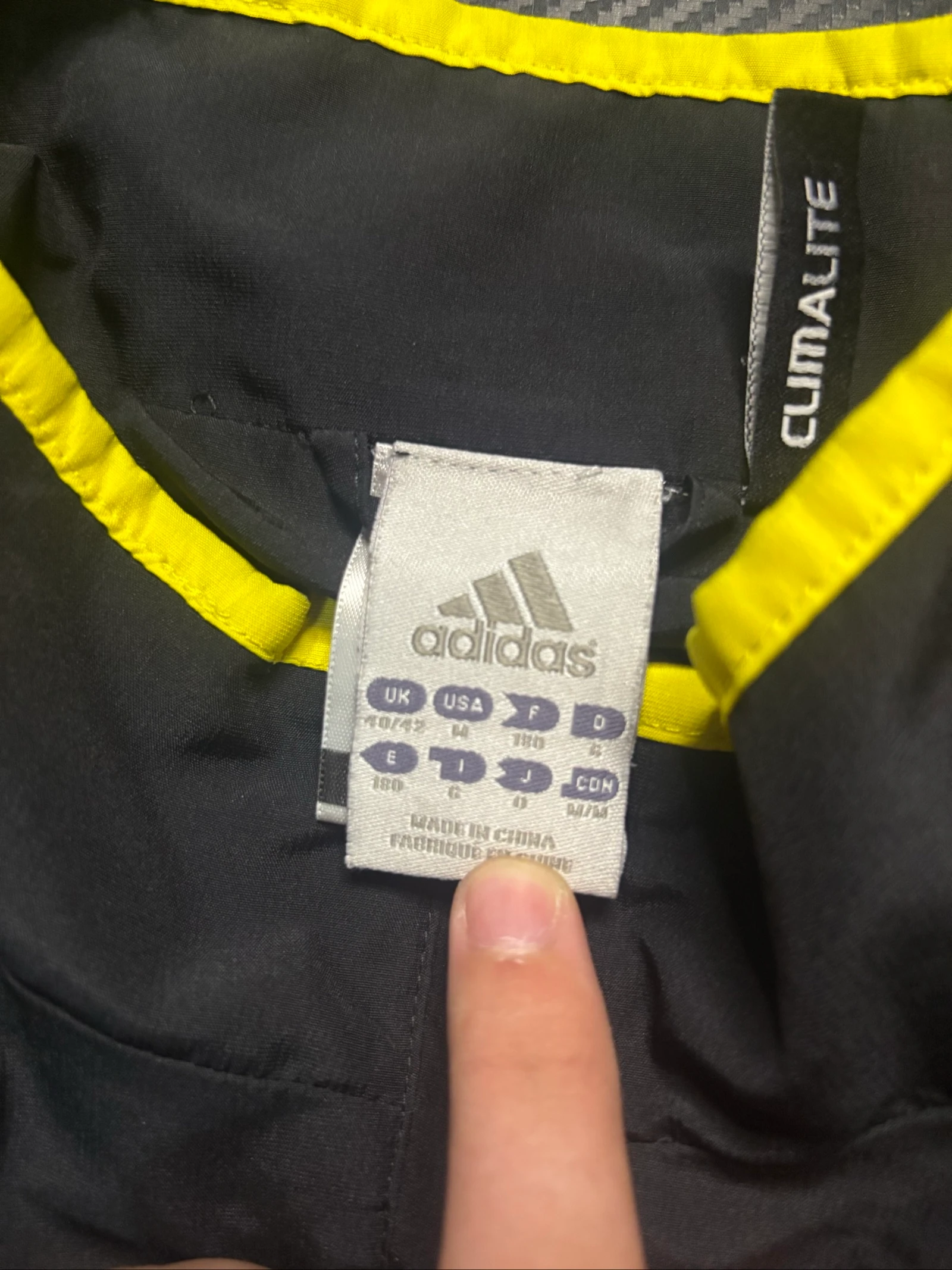Veste Chelsea FC preta e amarela 🖤💛 – photo 6